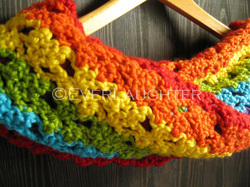 All of My Heart Cowl - Crochet Pattern by EverLaughter